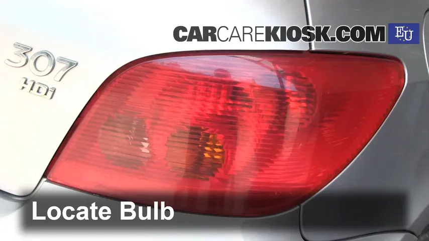 2008 Peugeot 307 XT HDi 2.0L 4 Cyl. Turbo Diesel Lights Brake Light (replace bulb)